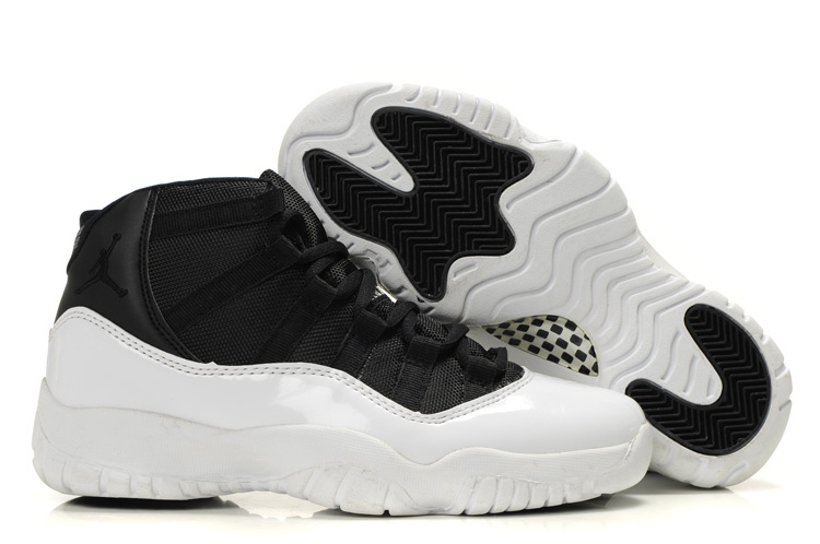 Jordan 11 Retro Black White