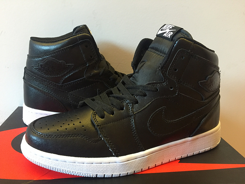 New Jordan 1 Retro Black White Shoes