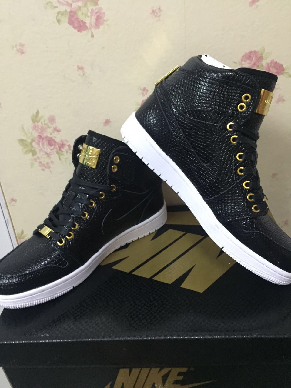 Original Air Jordan 1 24K Logo Basketball Shoes - Click Image to Close