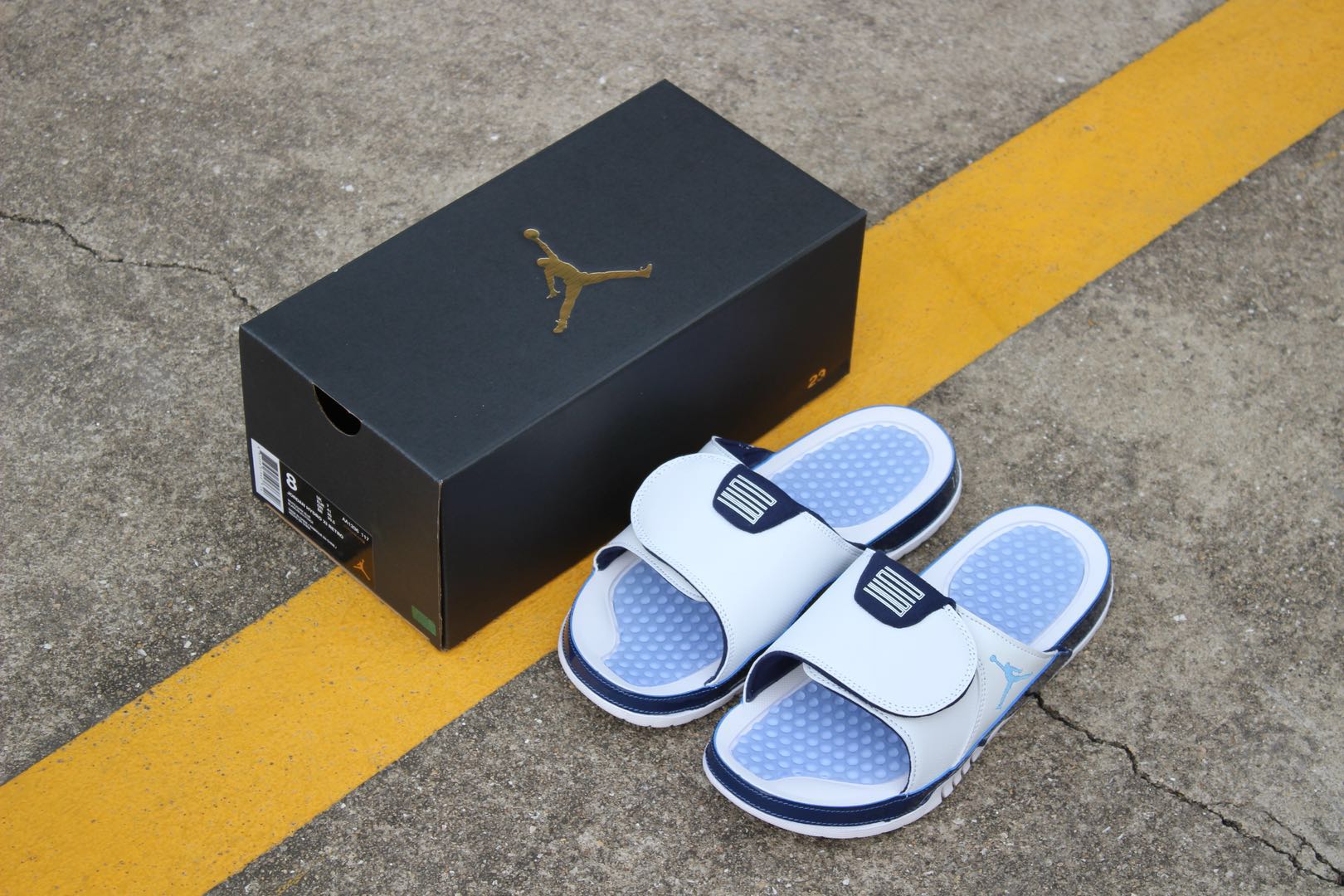 Original Air Jordan Hydro 11 White Blue Sandal - Click Image to Close