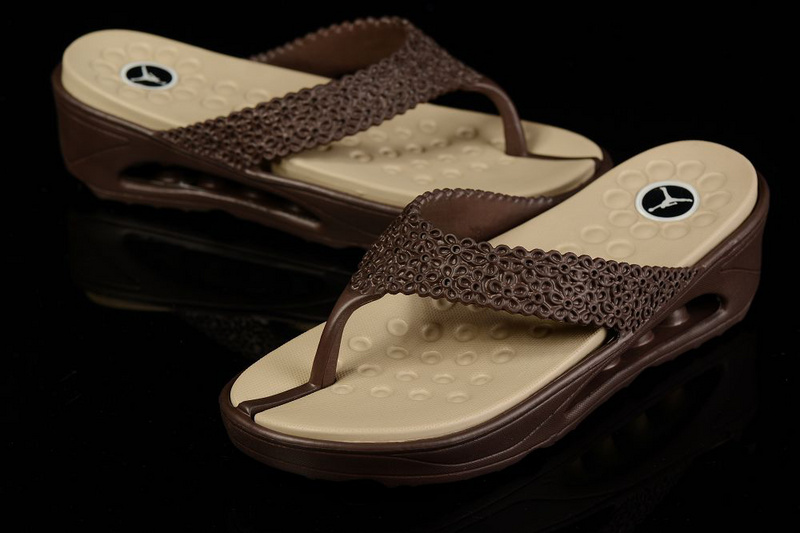 Summer Jordan Slipper Gold For Women - Click Image to Close