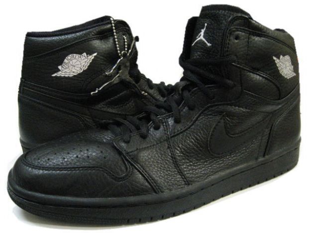 Jordan 1 Retro 2001 All Black Metallic Silver Shoes