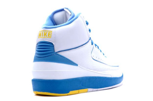 Jordan 2 Retro Carmello Anthony Melo White University Blue Varisty Maize Shoes